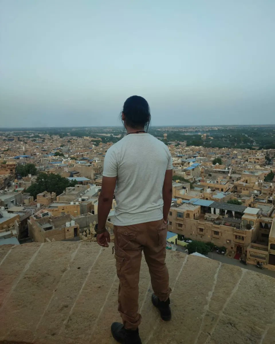 patelchiragsrk's tweet image. I went to jaisalmer, jodhpur, udaipur and chittorgarh bus yaar jaipur hi ana baaki hai🥺🥲🫶✨💐 
Tathastu to me shafali ji ❤️🕉️
