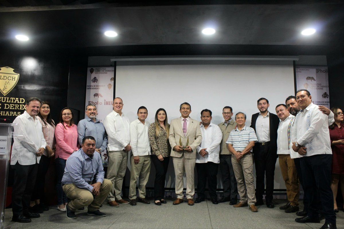 Este reconocimiento no es solo nuestro, es de todas y todos los que creen y trabajan por una democracia más fuerte.

Agradecemos este gesto hacia nuestra modesta labor en el campo del derecho electoral. Es un impulso para seguir sumando esfuerzos por la vida democrática de