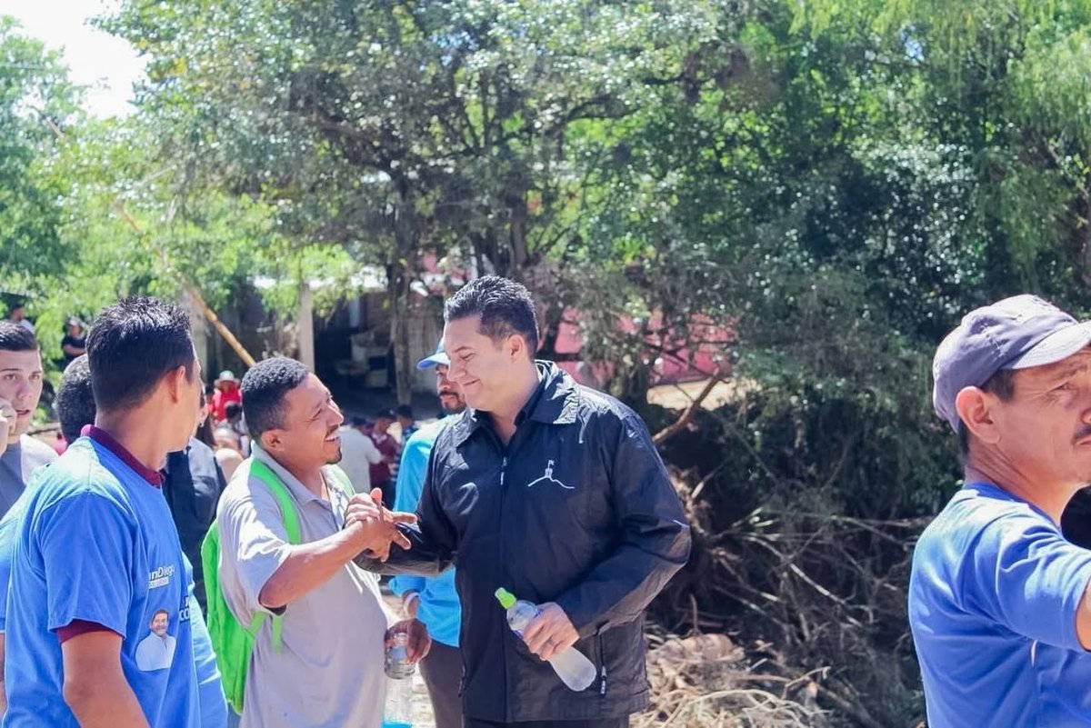 Juan Diego: Estuvimos acompañando a las familias de Río Abajo, El Durazno, El Lolo, 1ero de Diciembre, Colonia Iberia Callejas y Los Mangos, brindando apoyo y solidaridad a las familias que fueron afectadas. 

Seguiremos brindando nuestro apoyo a sectores afectados.