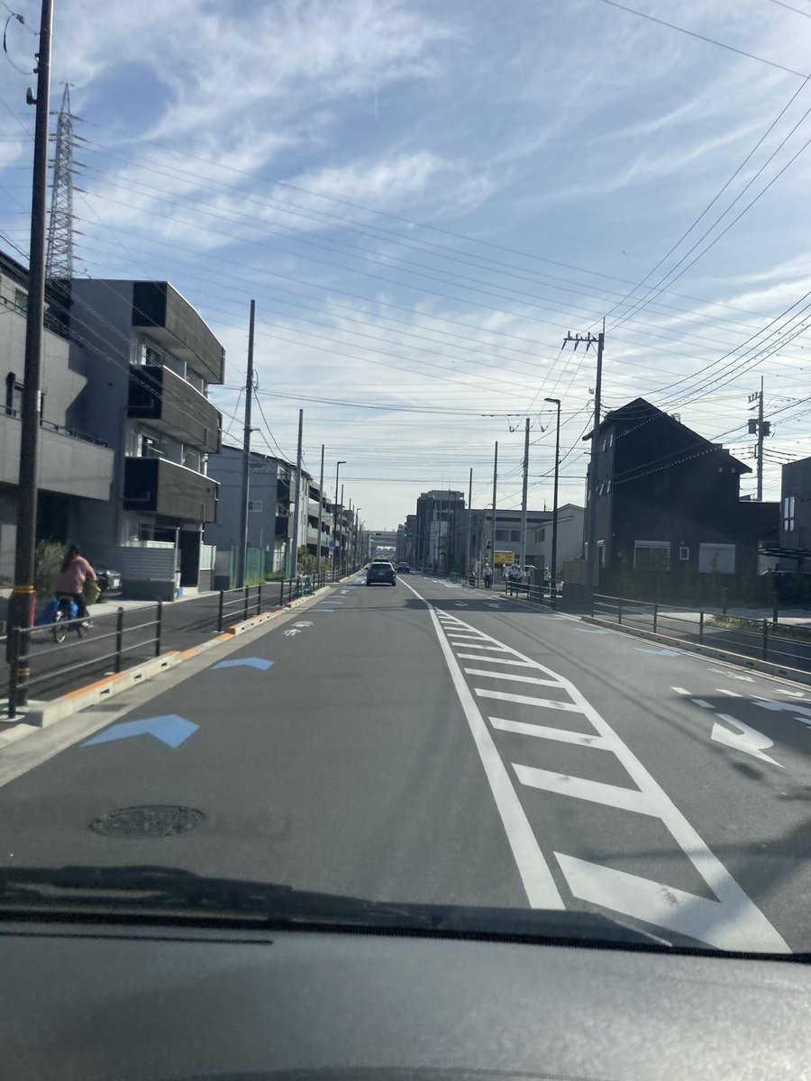朝イチで足立区まで納車です。
新しく開通して便利になりましたね〜
六町あたりはめちゃくちゃ変わりましたね^ ^