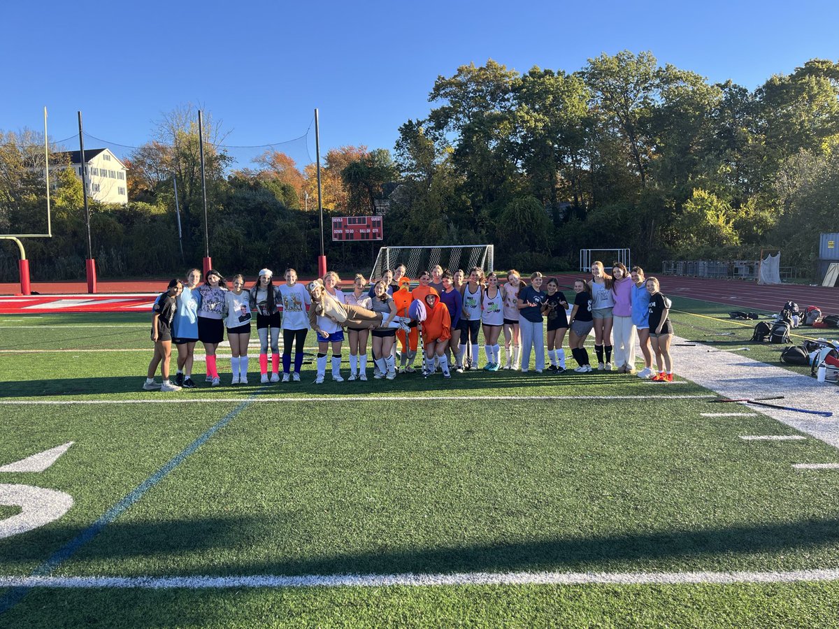 BHS Field Hockey tweet media