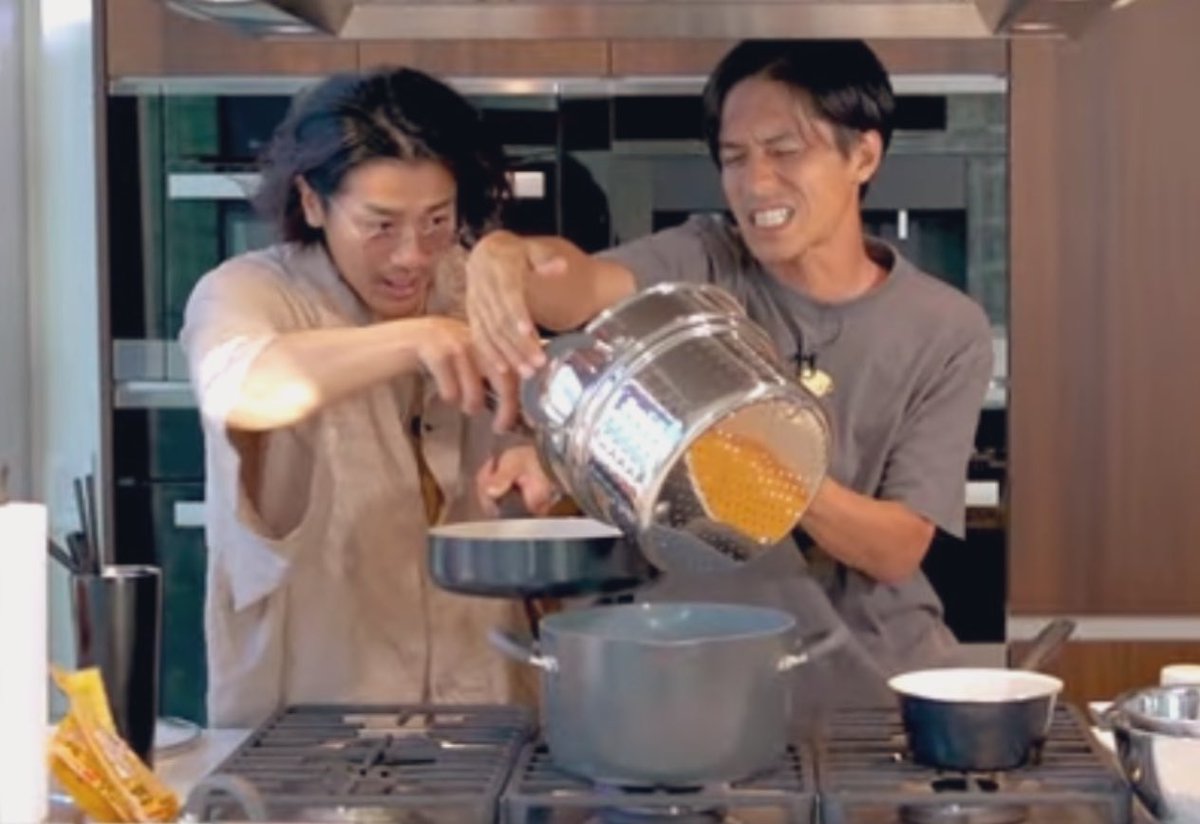 見守るのが一番ってなる男たちの料理ずっと見てたいわー
わちゃついたり本気出したりもぐもぐ食べたり💗渾身のパスタ作ってみよ！
あーかわい💗💗
#NOGOODTV
#スーパー麺
#錦戸亮