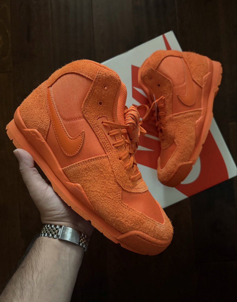 Ovrnundr's tweet image. Stüssy x Nike Baltoro &quot;Safety Orange&quot; 🍊