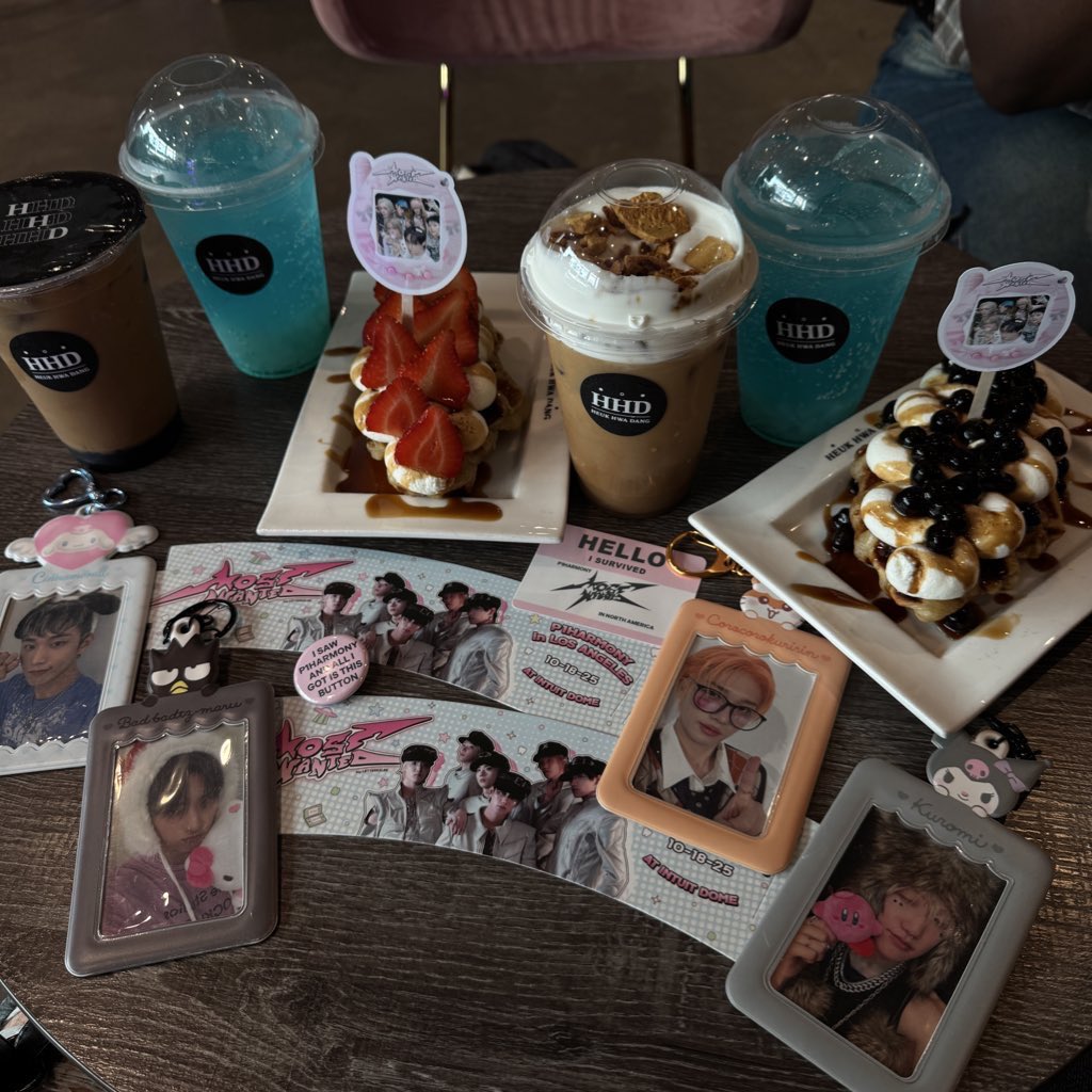 🧁 tweet media
