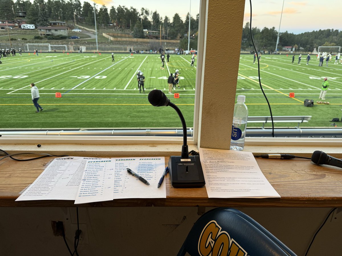 Alan Roach (@milehighroach) on Twitter photo FRIDAY NIGHT LIGHTS!! 
So excited for HS 🏈.  I was invited by Evergreen High School to announce homecoming tonight vs Skyview. GO COUGARS!!   #EvergreenStrong FRIDAY NIGHT LIGHTS!! 
So excited for HS 🏈.  I was invited by Evergreen High School to announce homecoming tonight vs Skyview. GO COUGARS!!   #EvergreenStrong
