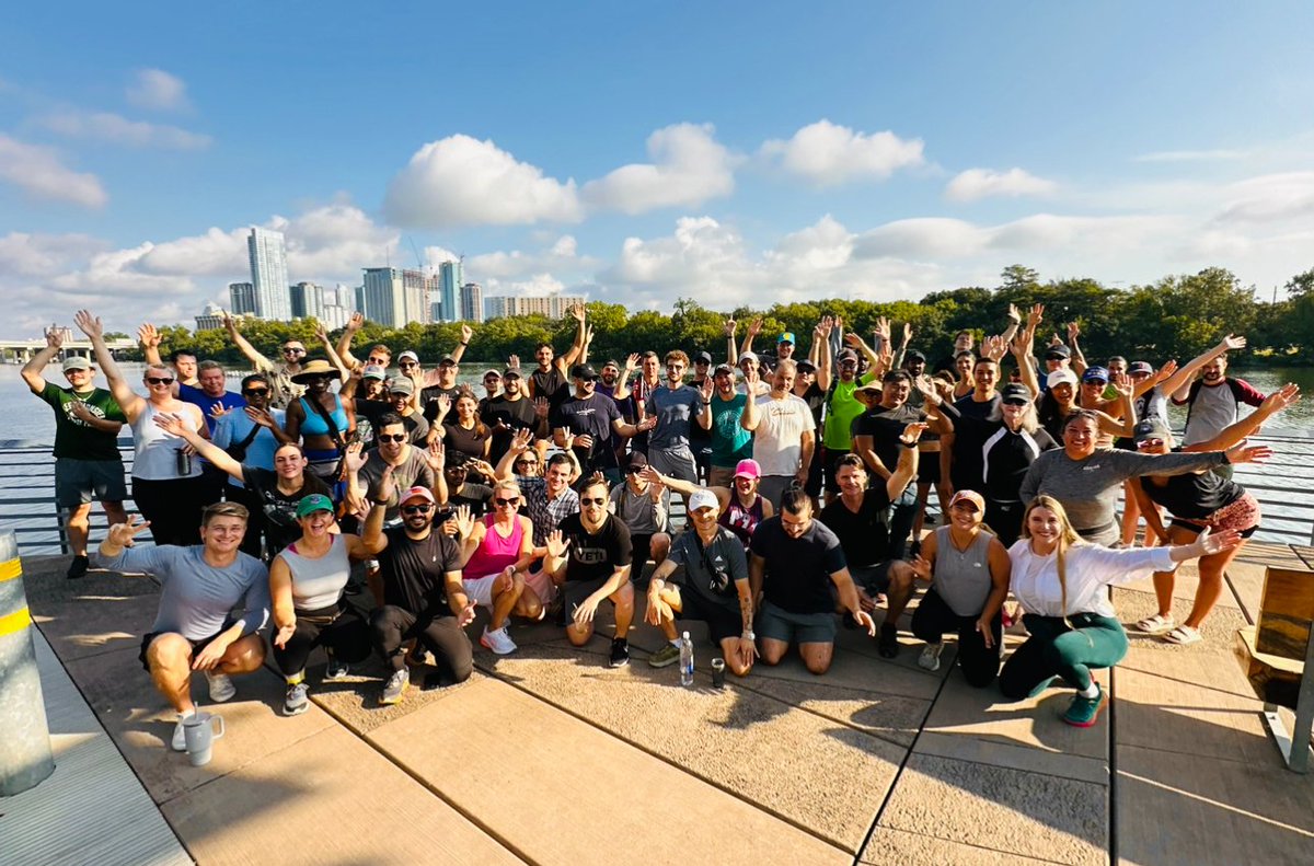 ellebeecher's tweet image. Every Saturday morning, something magical happens in 7 cities...
Curious humans walk 5 miles and have real conversations.
No phones.
No "So, what do you do?" energy.
No "add my IG" (with no follow back) flying around.
Just open-minded people having conversations about the stuff…