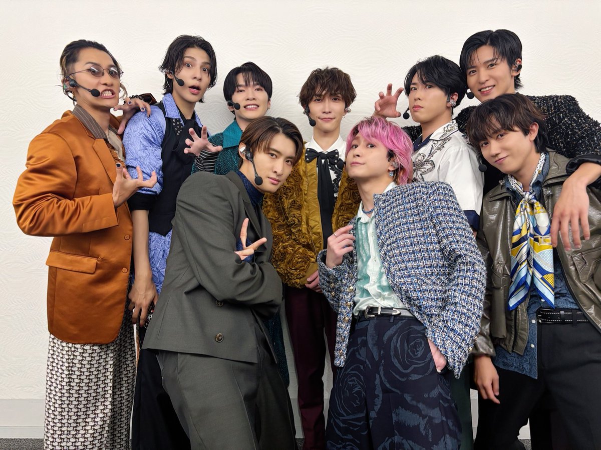 SN_BEST_ALBUM's tweet photo. ⛄️#SnowMan が「#ミュージックステーション」に出演決定✨

🗓️10月24日(金) 21:00〜（テレビ朝日系）

『THE BEST 2020-2025』収録曲から
「#悪戯な天使」「#カリスマックス」をテレビ初披露🎶

Snow Manの“今”を感じる特別なステージをお楽しみに💫

#Mステ #音故知新 https://t.co/CGafsBLf5a