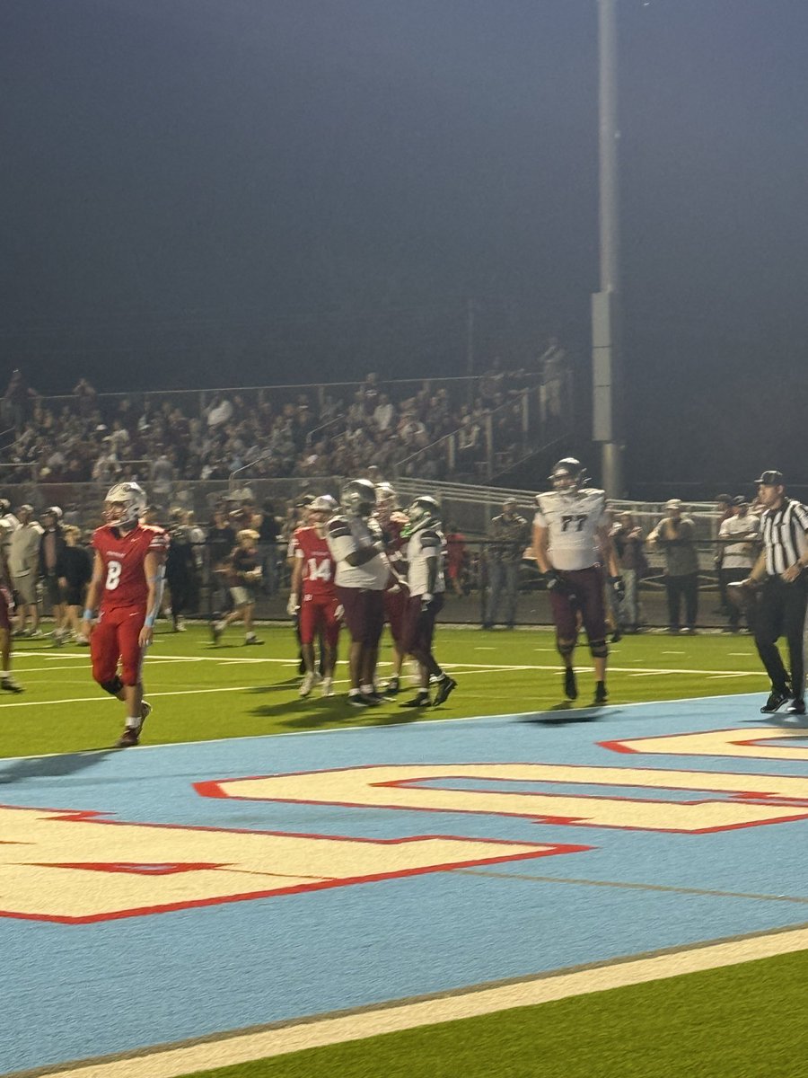 Condis Cherry (<a href="/condis15/">Condis Cherry</a>) on the carry and finds the Columbia Blue rectangle for a Tornado 🌪 Touchdown! Extra point is good. 8:53 left in the third quarter, Alcoa leads Heritage 40-0. #TooHype #AlcoaTornadoes