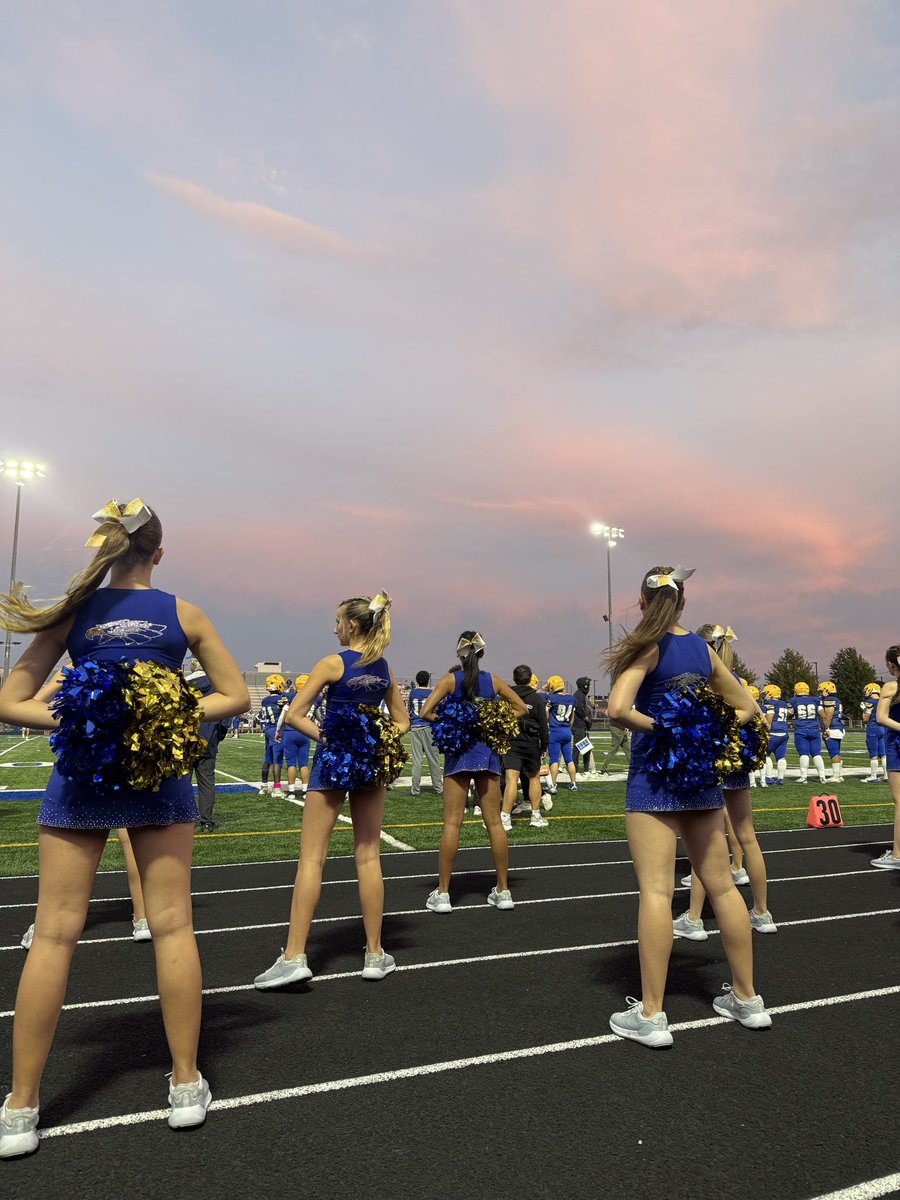 Sandburg Eaglettes (@cshseaglettes) on Twitter photo last game + teacher appreciation night 💙 last game + teacher appreciation night 💙
