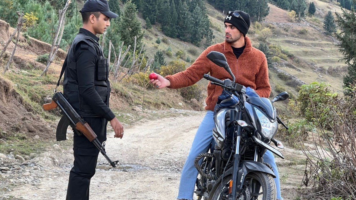 dancindanonfilm's tweet image. Just fell in love with WE ARE FAHEEM &amp;amp; KARUN, a wistful, star-crossed gay romance set near the India-Pakistan border in Kashmir. I missed some cultural context near the end, but even still it ends too soon. The characters and community are so well-drawn, I wanted more! #NewFest37