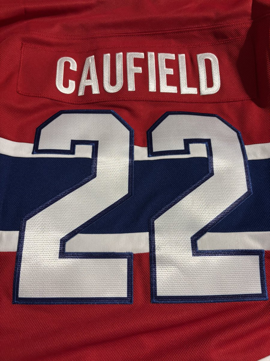 ScottieAllen517's tweet photo. @HKYJersey is it standard to send jerseys where the letters in the NHL logo are scrambled and the wrong number for the player? https://t.co/h2T0zervNs