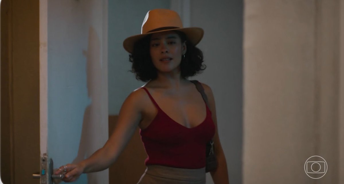 joaodeivison's tweet image. bella campos entrou nessa novela sendo ODIADA e tá saindo dela ACLAMADA a diva sabe que venceu #ValeTudo