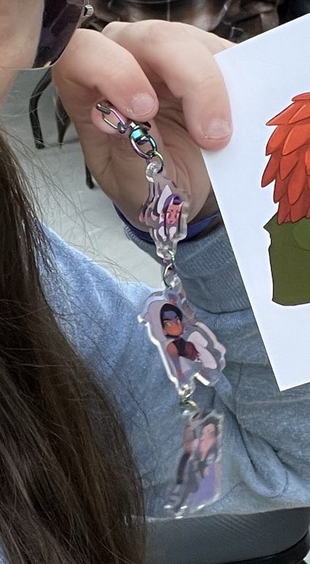 Badboyhalo tiene un llaverito de Vegetta, Foolish y Leonarda &lt;3 

el ama a la familia fooligetta 🤭💕