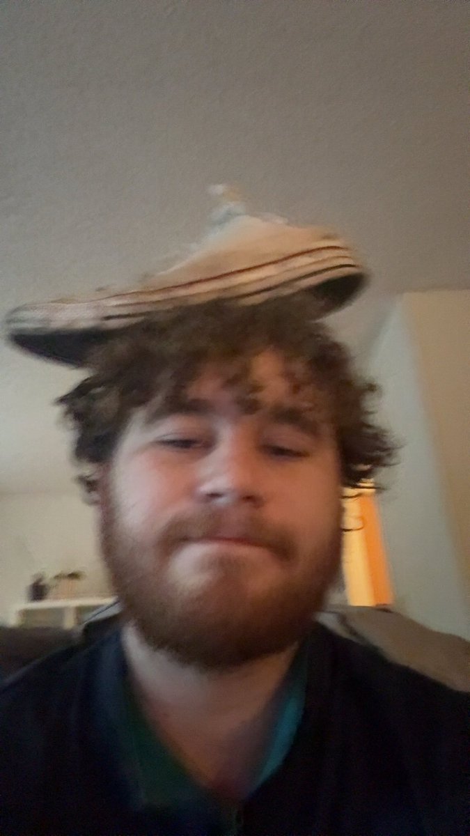 logpoc's tweet image. Put it on my head to start the bottoms. LETS GO MARINERS #Mariners