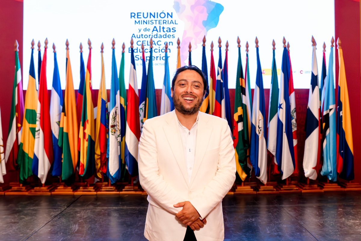 MinEducación tweet media