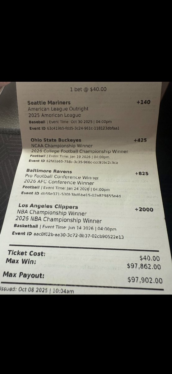 VegasGregin's tweet image. Ms!! Still alive! What a win 
#YearOfGino