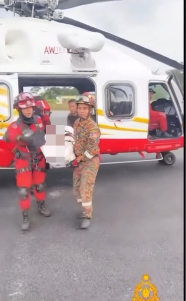 SinarOnline's tweet image. 'Kami tak tahu keadaan arwah semakin teruk' -  Rakan nafi tinggalkan Mustaqqeem di gunung

Demikian penjelasan rakan pendaki kepada Allahyarham Mustaqqeem Mansor, 34, yang ditemukan meninggal dunia di Gunung Liang di sini pada Khamis lalu.

Artikel: sinarharian.com.my/article/753026……