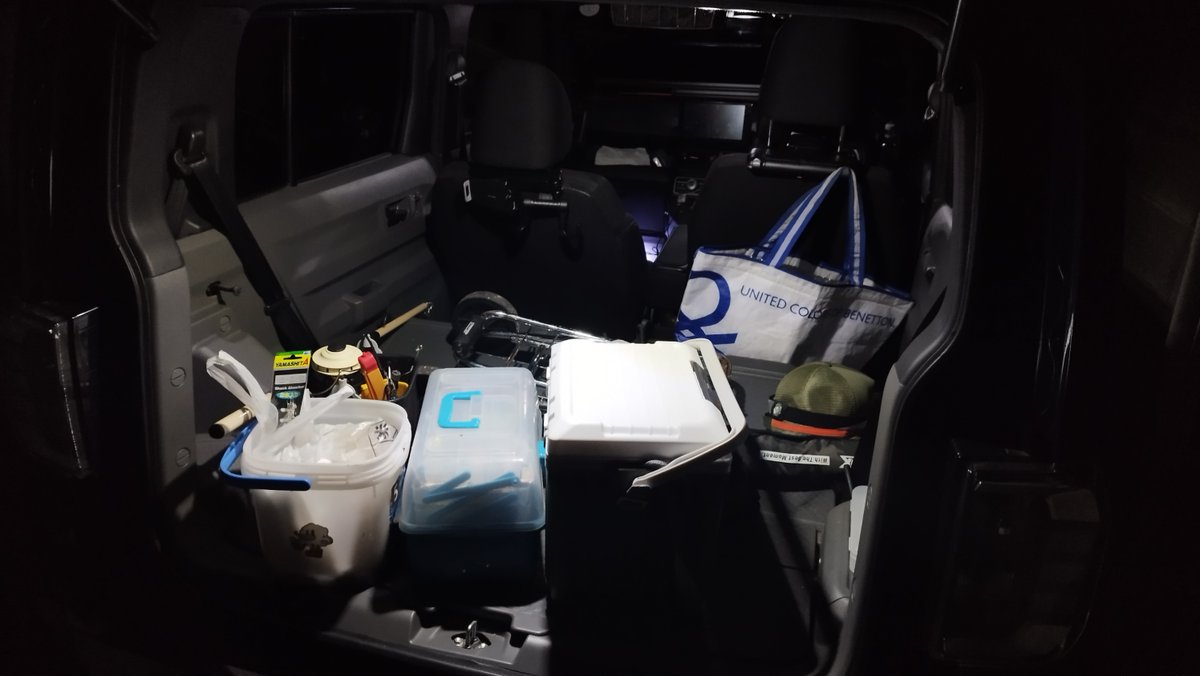 朝マヅメを狙って夜の丑満時から出発。

んで結局ボウズな釣り。
ちと最近釣果が振るわない。