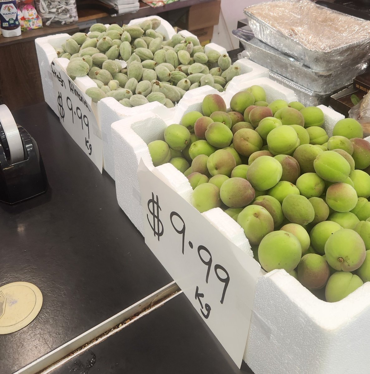 چغاله بادام یا گوجه سبز؟