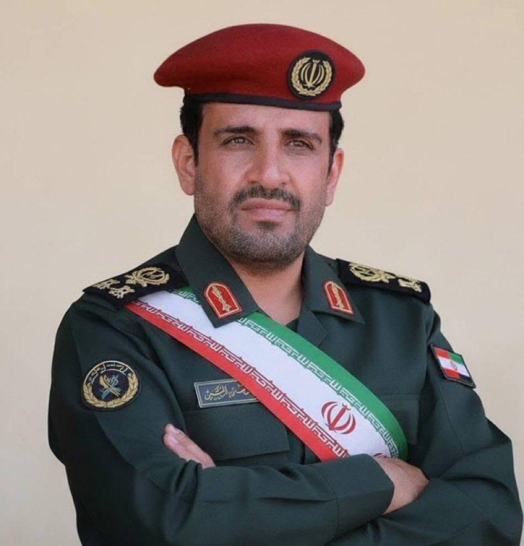 🇮🇷🇾🇪
مگس‌های سعودی با شور و شوق عکس را پخش می‌کنند،
اما نمی‌فهمند که این تصویر جایگاه ما را بالاتر می‌برد، نه پایین.
ایستادن در کنار جمهوری اسلامی افتخار بی‌نظیر ماست،
و خجالت و ننگ واقعی نصیب کسی می‌شود که در کنار واشنگتن و تل‌آویو بایستد. 🐄