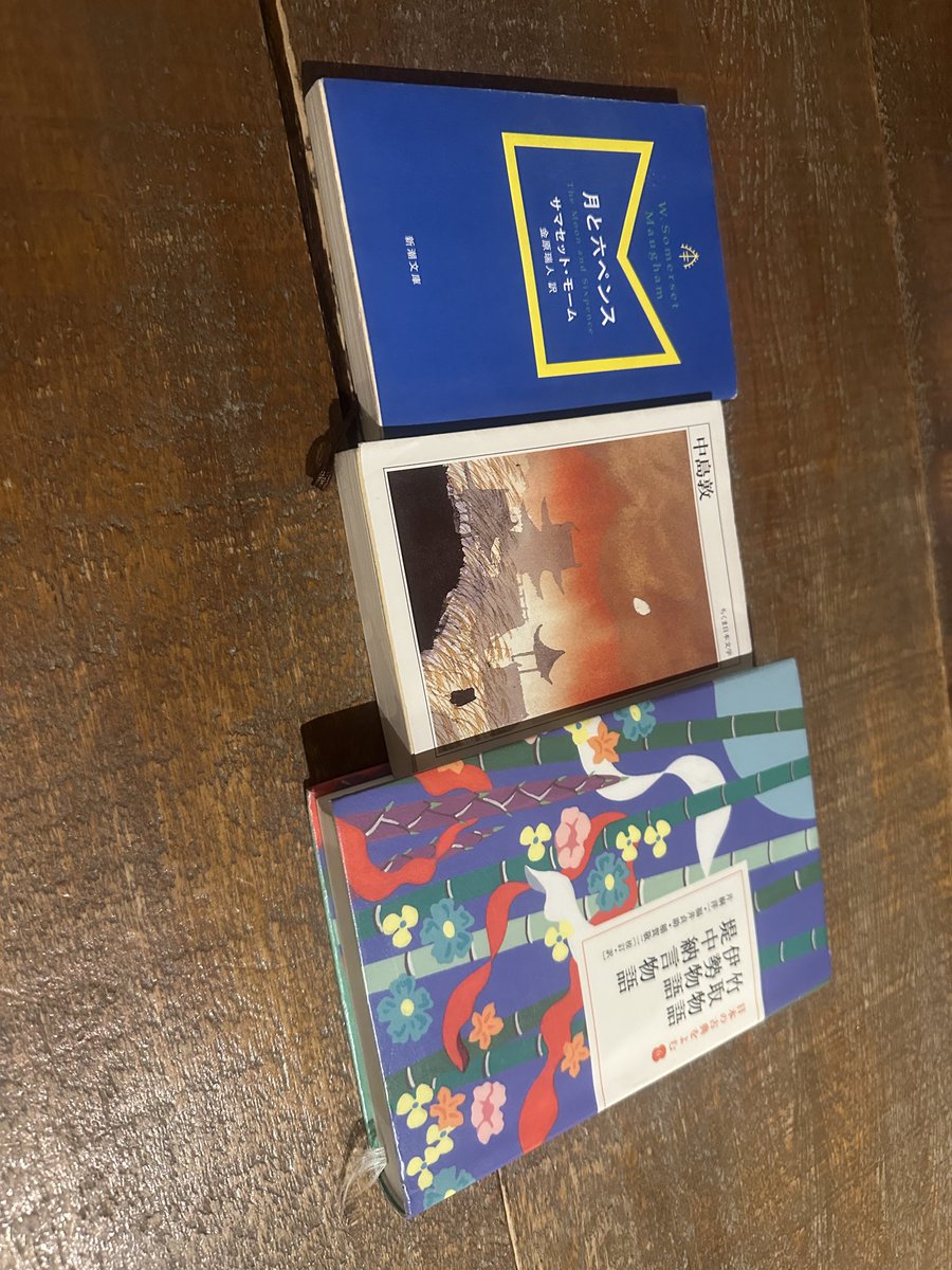 _MuGicafe's tweet image. 今夜第三土曜の夜は、むぎの部活動「どくしょ部」の日☆今月のテーマは「食べ物」ですが、最近読んだ本や好きな本持ってお越し下さい。
私は、なんとか本を読もうと、最近？話題の本を買ってはいるのですが、なかなか読む時間が無くて、言い訳ばかり探しています★
お気軽にご参加下さい♪