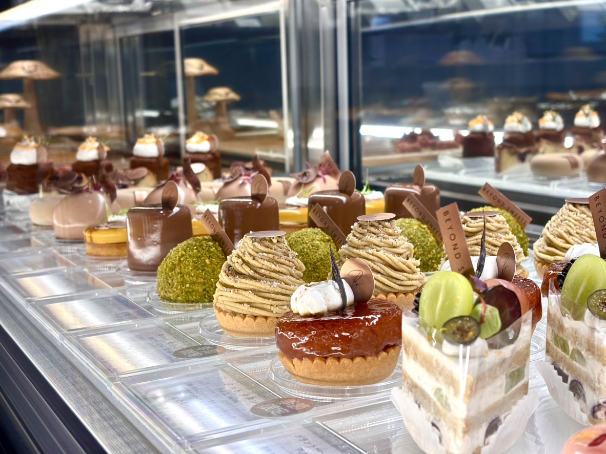 【公式】BEYOND SWEETS tweet media
