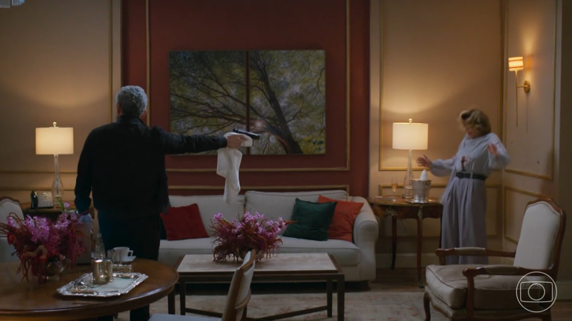 Podemos definir Manuela Dias como a pior autora de novela de todos os tempos? Como a mulher estraga uma obra prima dessas? #ValeTudo