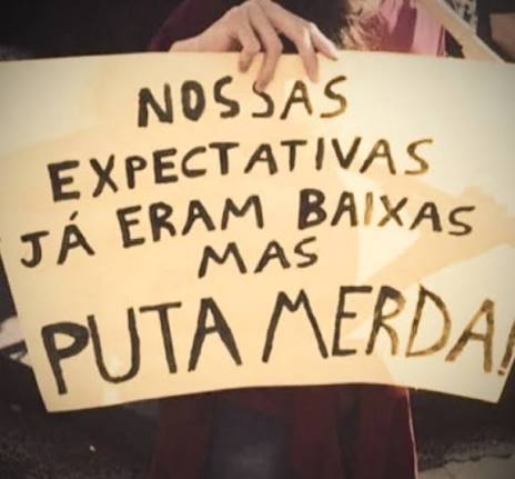 mayaraborgesc's tweet photo. Esse último capítulo prometeu nada e entregou o que prometeu né #ValeTudo https://t.co/sQjynfAzHQ