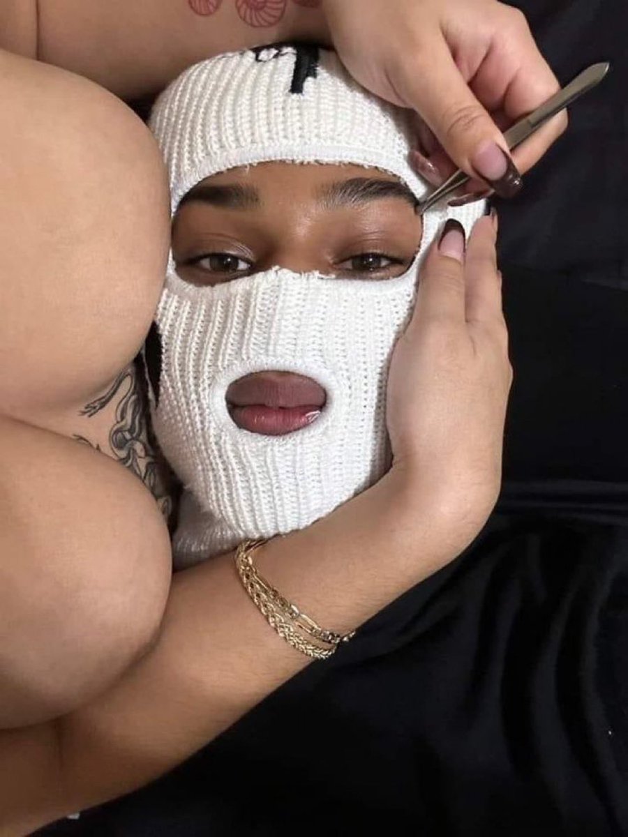 reabetsweeee's tweet image. 😔