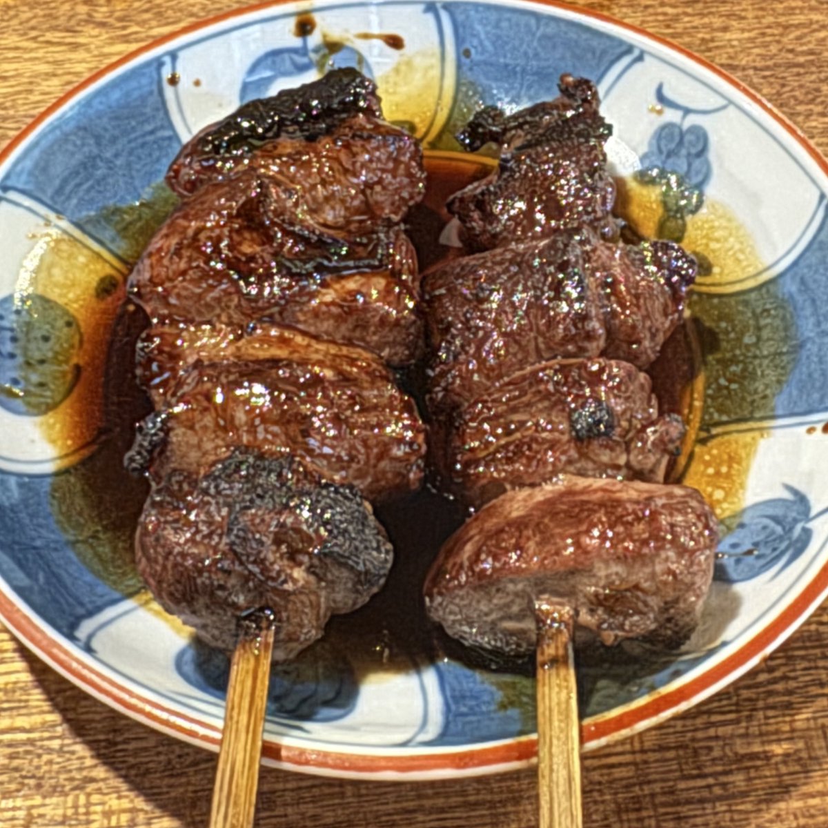 tinytinykingdom's tweet image. 土よ宇の朝活😅表13裏13しか埋まらず、ゆるりとしたスタート、2巡目は、いつも通りな並びでした。
ご褒美のホネは、食べごたえ抜群😍カシラもジューシーで唸る美味しさ、みんなの心の叫びが聞こえる😋
丸忠さん休みみたいだから、今日は、どうしようかな🙀
＃宇ち多゛ #丸忠 ＃立石 #ttis