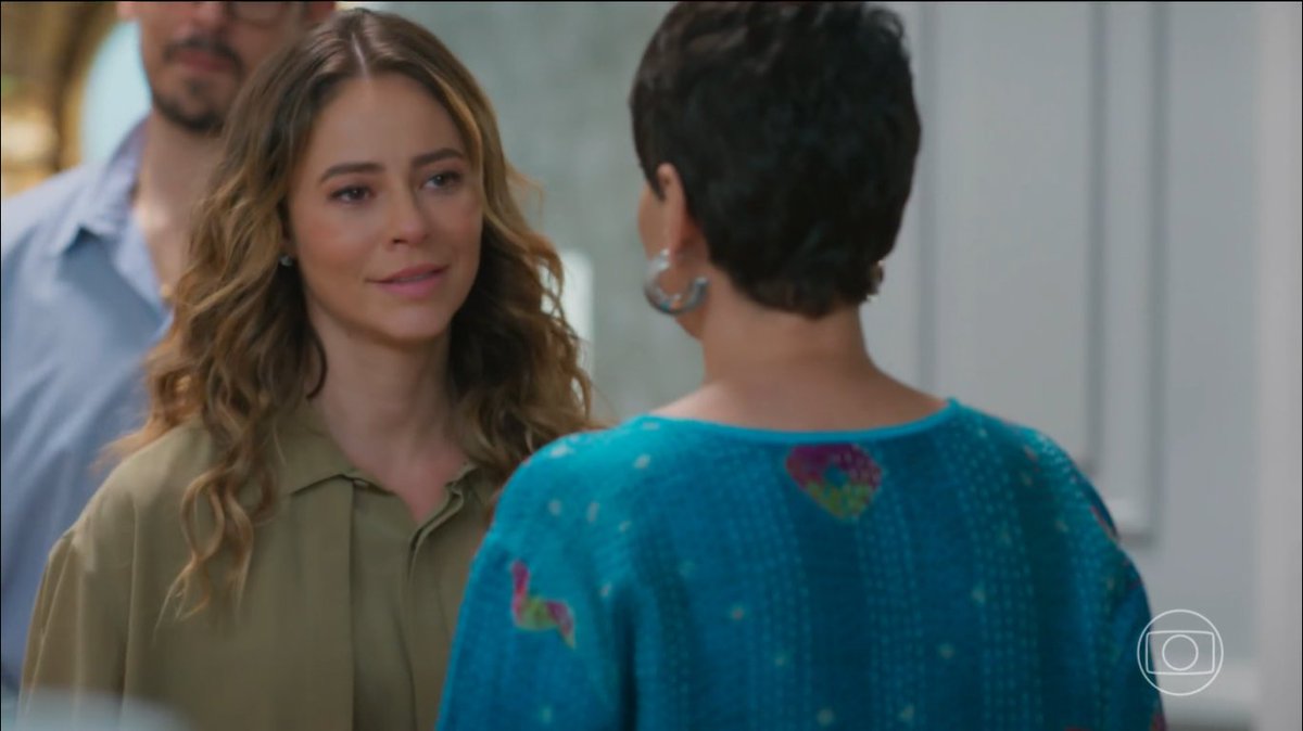 centralreality's tweet photo. Acabou que a Heleninha assumiu duas mortes que ela não causou, DUAS VEZES, né? #ValeTudo https://t.co/k8GODuEexL