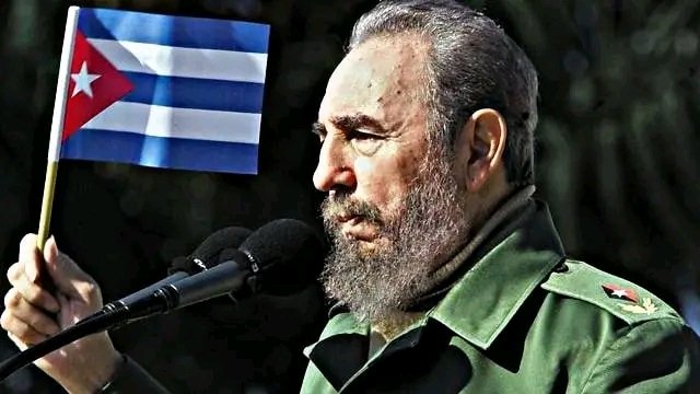 #100AñosConFidel Los contrarrevolucionarios, es decir, los enemigos de la Revolución, no tienen ningún derecho contra la Revolución, porque la Revolución tiene un derecho:  el derecho de existir, el derecho a desarrollarse y el derecho a vencer.
#SantiagodeCuba
#SongoLaMaya