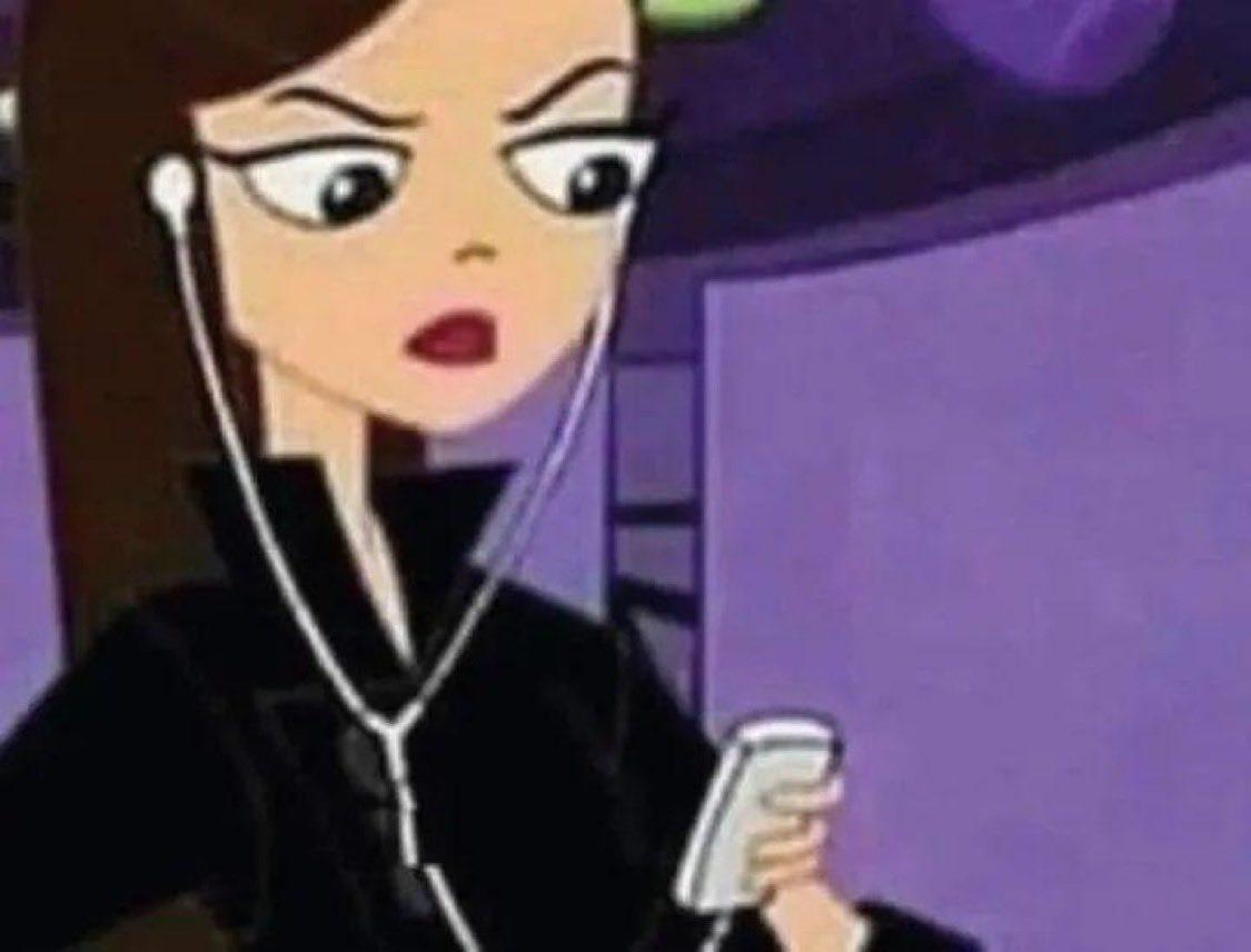 yo reiniciando la canción porqué alguien me habló y me interrumpió