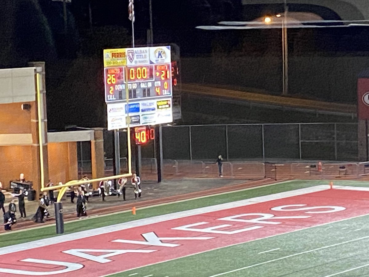 PhilaFootball's tweet photo. WOW! What a win for @PhilaFootball over @WHKnightsFB. In an incredible 4th quarter, the Quakers scored on a long TD pass for a 24-21 lead, pinned WH on its own 1, then got a sack for a safety and 26-21 victory! And now, you know what time it is! #GoQuakers #PayThePrice #BEATdover https://t.co/GZUmllcXiG