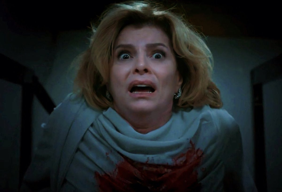 edilsonthecoder's tweet image. Minha reação assistindo a esse final horroroso de #ValeTudo ... O final mais mal escrito de uma novela que eu já vi na vida.
