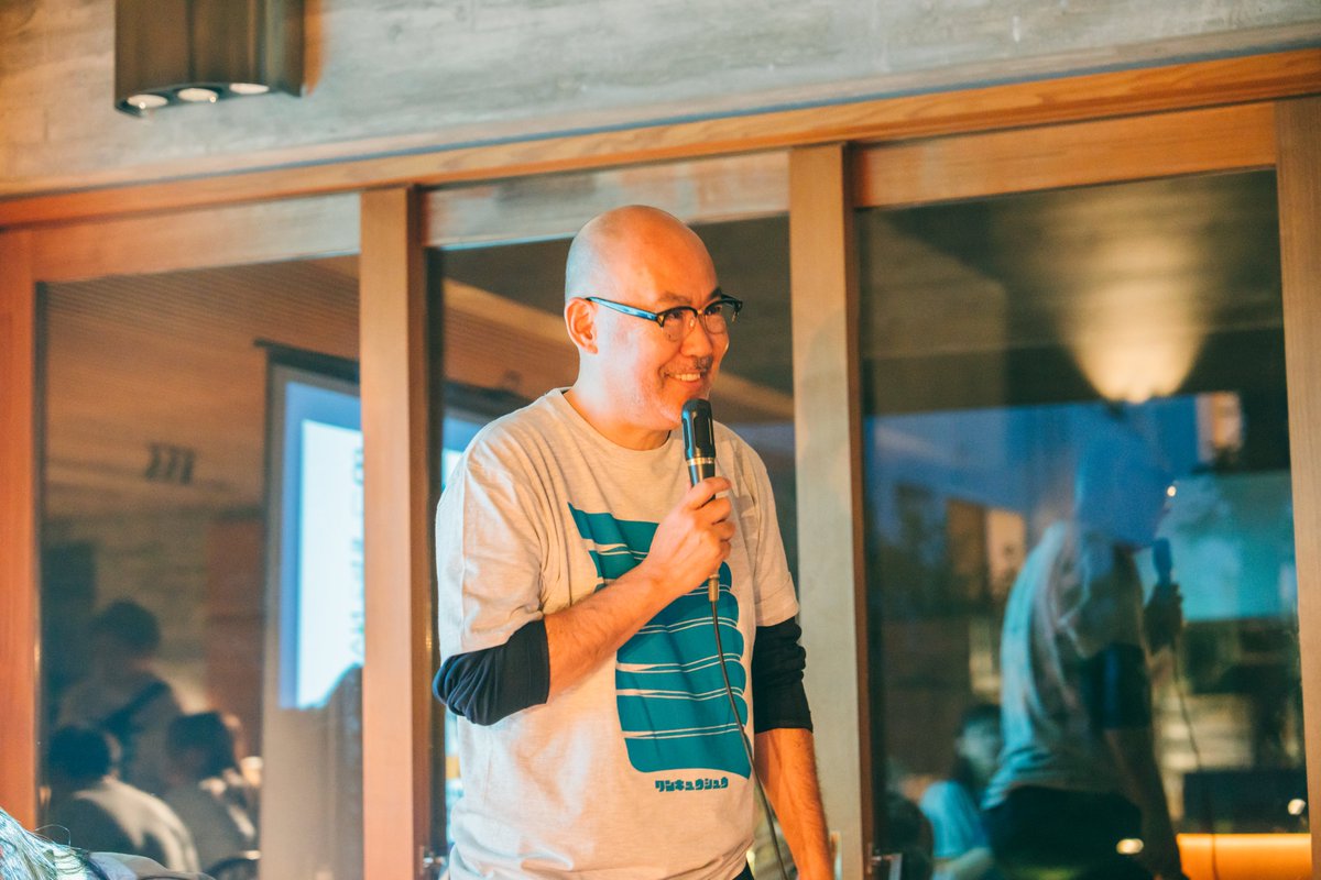 👕ONE KYUSHUサミット2025 in 五島
会場内限定販売Tシャツ！

九州の7県が“帯”のようにつながるデザイン。
離島や隣国までを含めた“越境する九州”を表現。

会長・村岡浩司さんの言葉
「圧倒的ウェルカム感」から生まれた一枚です✨️

数量限定・価格4,000円（税込）

#OneKyushuサミット #九州 #五島