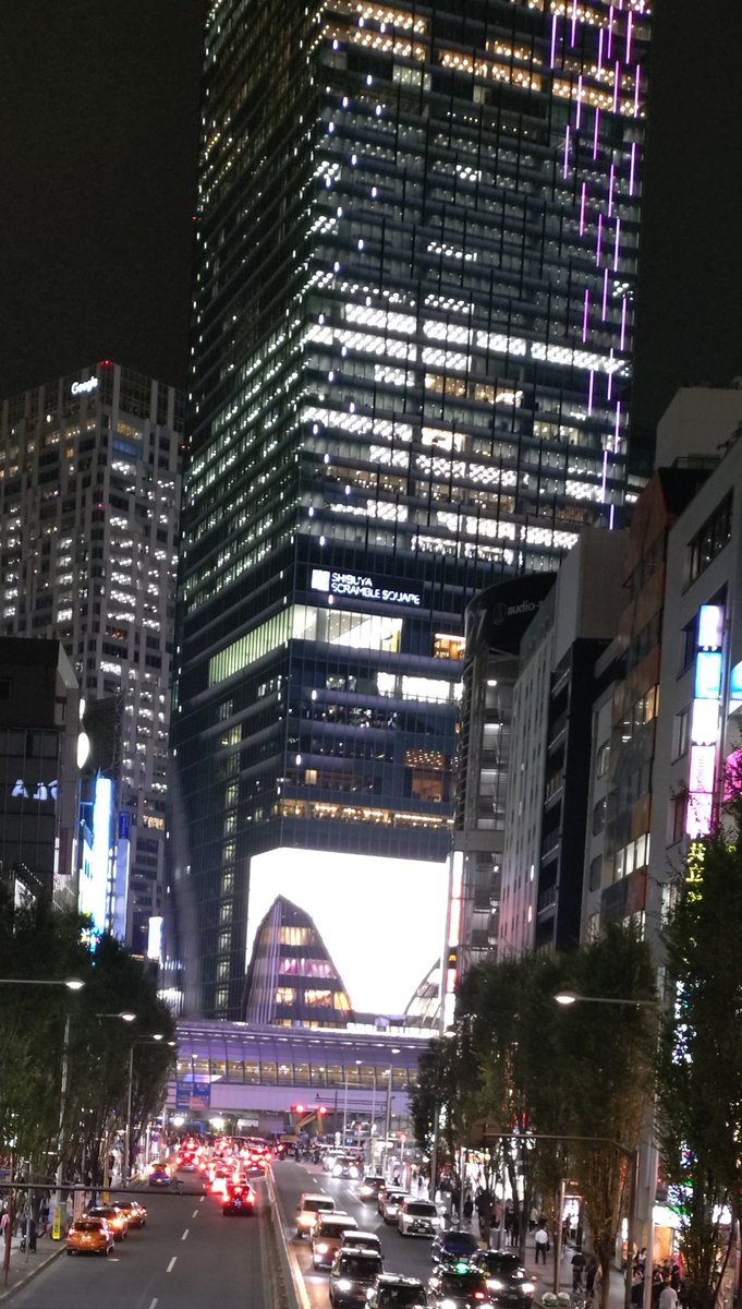 ikk07277327's tweet image. #グラスハート   
#佐藤健カレンダー
ロケ地めぐり♪
宮下パークと渋谷キャストの間にある歩道橋(宮下第1歩道橋)からヒカリエをみると、健さんのカレンダー撮影場所だった😳気がつくたけ友さん流石🎉
そしてここは朱音ちゃんがスクーターで通ったところ(合成かもだけも)
渋谷はロケ地がいっぱい😆💕