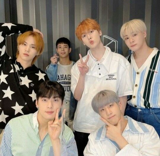 I vote for #ASTRO at #2025MAMAVOTE