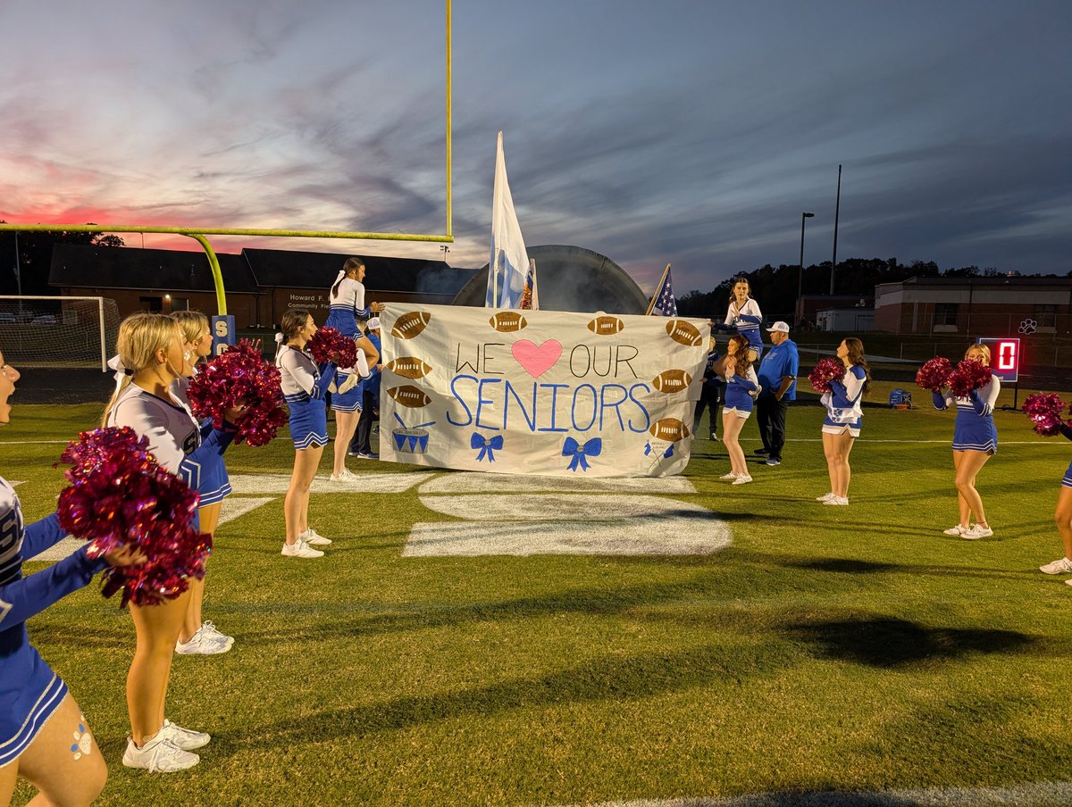 SDHS Varsity Cheer tweet media