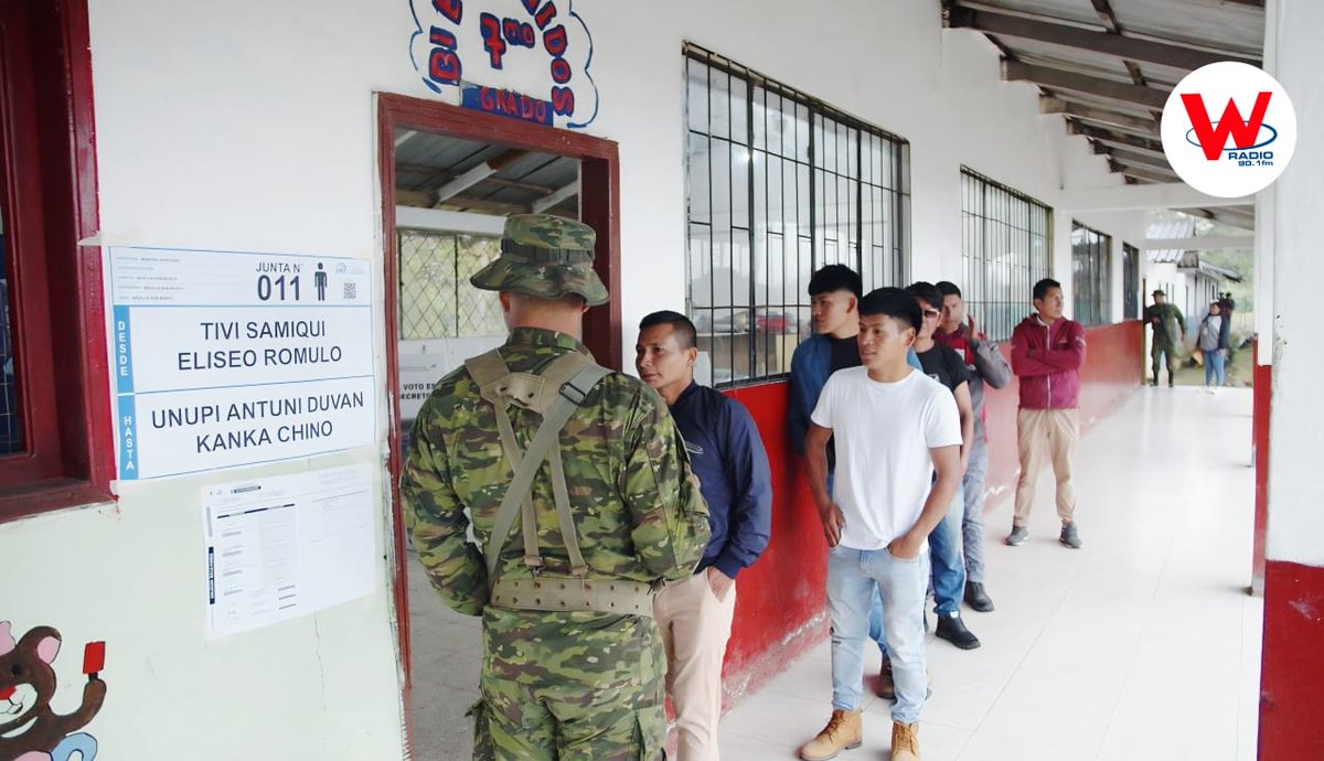 #CNE Habilitará 4.463 recintos para el referéndum y consulta popular 2025

A través de cadena nacional, este 17 de octubre, el Consejo Nacional Electoral (CNE) informó que el domingo 16 de noviembre la ciudadanía podrá sufragar en un total de 4.463 recintos electorales: 4.364 en