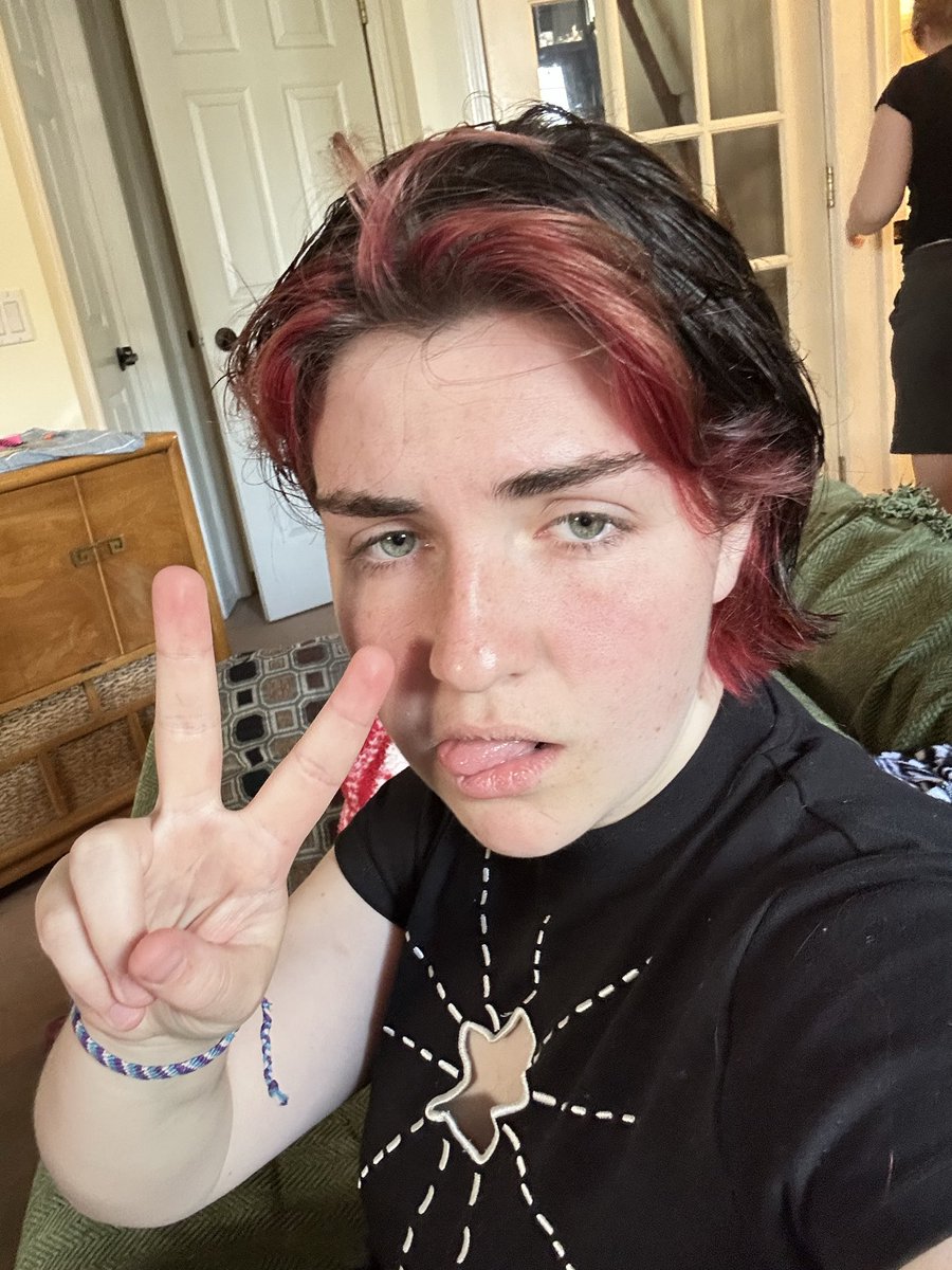 I love pokemon ZA cuz they literally added my exact hair dye blocking to the game.