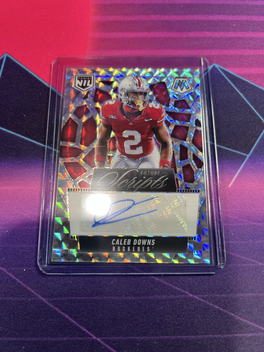 Just pulled this doing a box battle lol. I’d say i won. <a href="/CardPurchaser/">Card Purchaser</a>