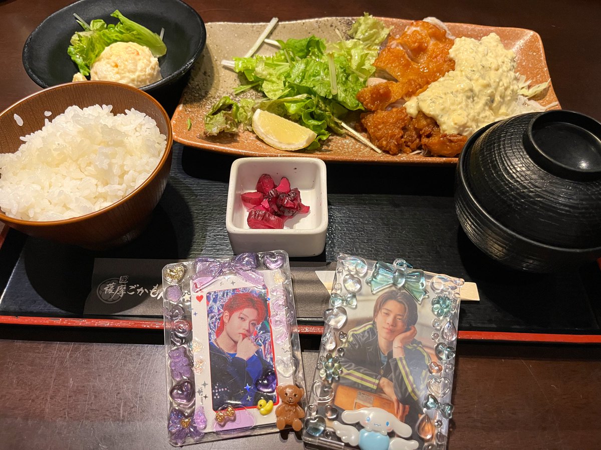 試験むずかしすぎて泣いた😂
これから実技もあるけど自信ない
リュキとケトと九州ランチ🥹
1人で食べるの久しぶり✌︎