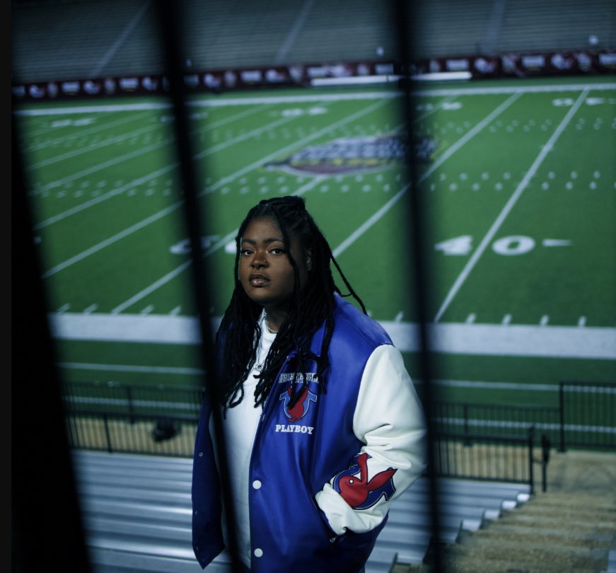 YeahImFamous's tweet image. New Music : Chika  &apos; Float &apos; yeahimfamous.com/2025/10/18/new… #CHIKA #Float