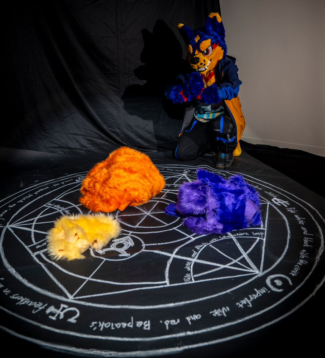 LamIan7044's tweet photo. This is a photo of the special fursuit making process by Thunder. 
If I add fetish suit in process......
More pictures in the comments.
Fursuit Thunder: @wolf26989 
📸: @banna097  and @loniceradc66 https://t.co/KwxaKEKSfv