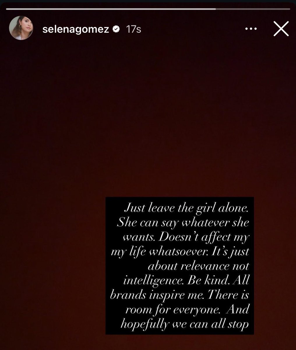 hailwyrhde's tweet photo. e o ciclo de 2023 se repete > primeiro ela citando a Bella (melhor amiga da hailey e ex do Abel) ontem tentando uma proximidade > e hoje indo atacar a Hailey kkkkkkkk ai ai essa mulher é uma PIADA e mesmo anos depois ela ainda não amadureceu em nada https://t.co/En8zpHvGIj