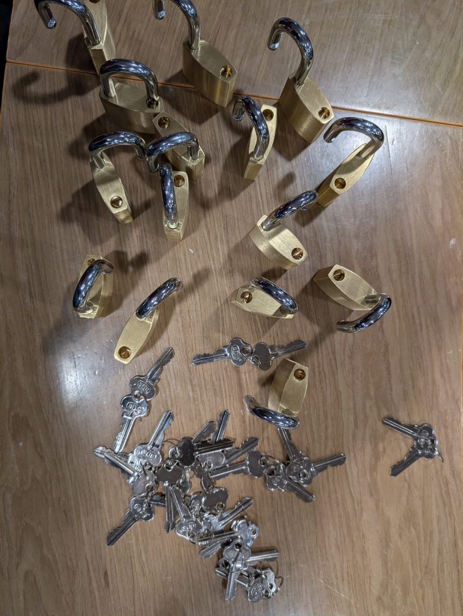 BSides Perth physical CTF is now live!! 
#BSidesPerth #BSidesPer #BSides <a href="/evildaemond/">evildaemond</a>