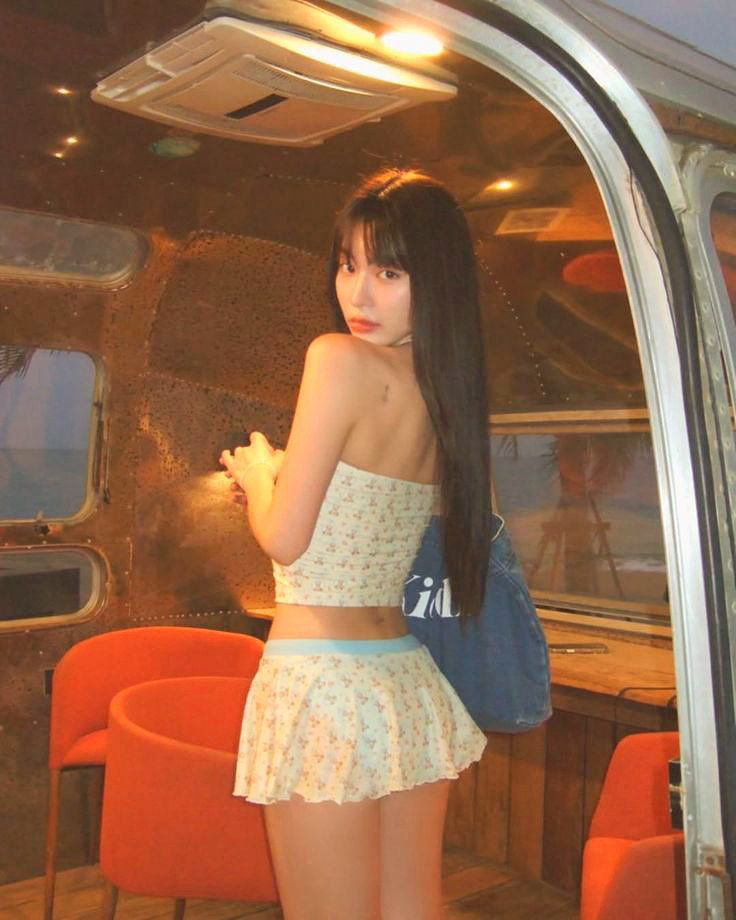 ᅠᅠ𝐕𝐢𝐯𝐢 tweet media