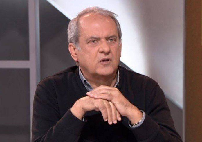 UnAmigoDeCambre's tweet photo. Que @JavierArocaA fuese durante años la única voz que rompió el discurso monotono de los ferreteras y demás progresia mediática explica la virulencia con la que los paniaguados han salido en tromba a por él. 
Sin lugar a dudas,  #SiempreConAroca. https://t.co/FGzpPSY9Ui