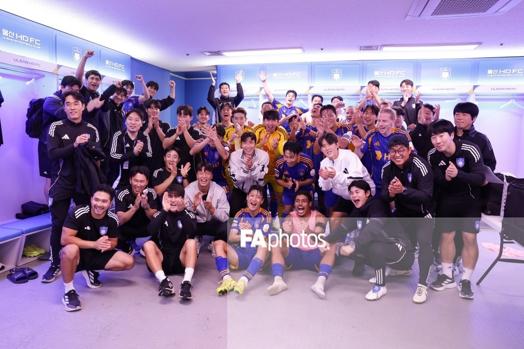 httul_'s tweet photo. 재결합하자 우리 https://t.co/AXHYCbcvfz